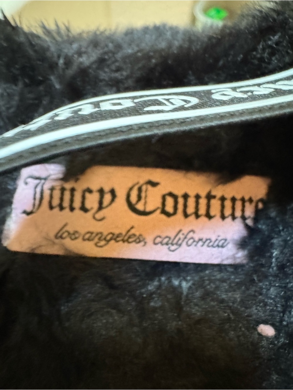 Juicy Couture Black Faux Fur Slide Sandals with Crystal Logo - Picture 7 of 8